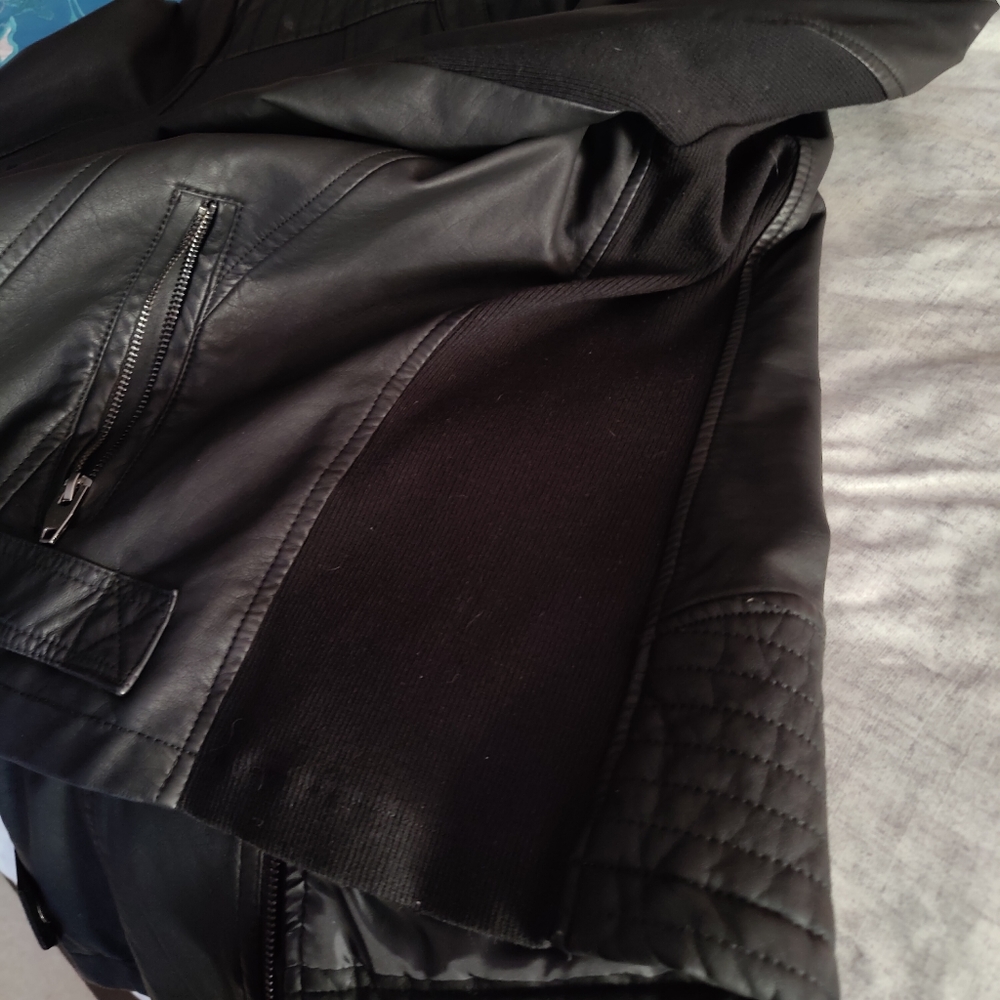 Jacket - Picture 5 of 5